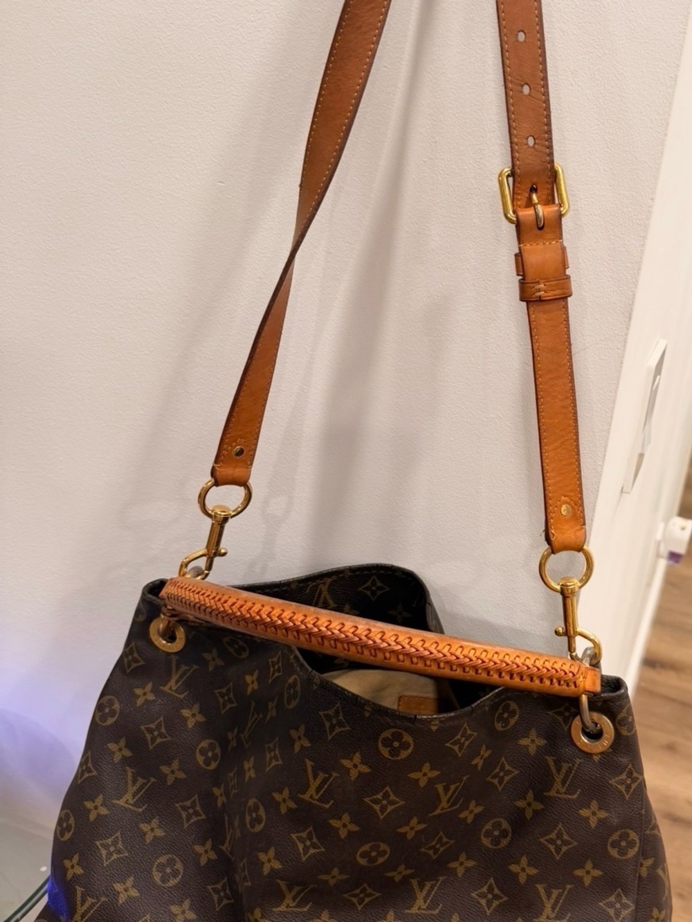 Louis Vuitton Monogram Hobo Shoulder Bag with Tan Leather Trim